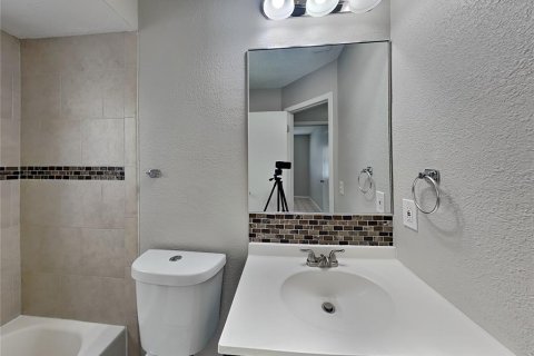 Villa ou maison à louer à Tampa, Floride: 3 chambres, 109.25 m2 № 2117727 - photo 13