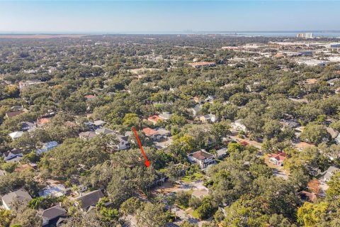 Villa ou maison à vendre à Tampa, Floride: 2 chambres, 110.74 m2 № 2156825 - photo 6