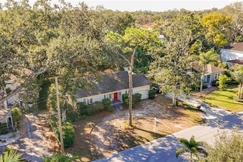 Villa ou maison à Tampa, Floride 2 chambres, 110.74 m2 № 2156825