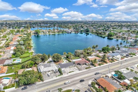 Купить виллу или дом в Хайалиа, Флорида 4 спальни, 148.46м2, № 2051024 - фото 8