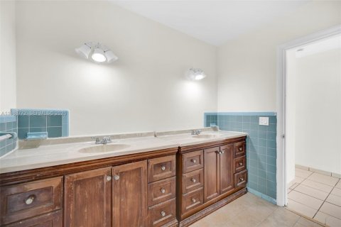 Купить виллу или дом в Хайалиа, Флорида 4 спальни, 148.46м2, № 2051024 - фото 23