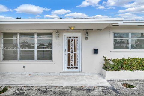 Купить виллу или дом в Хайалиа, Флорида 4 спальни, 148.46м2, № 2051024 - фото 14