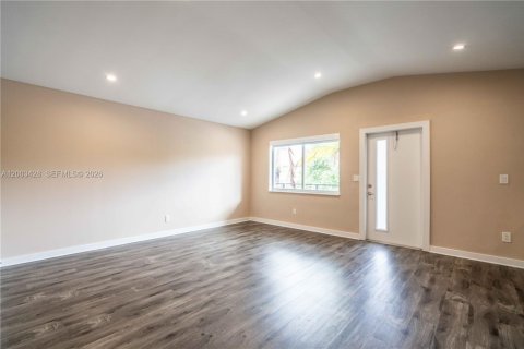 Снять в аренду квартиру в Форт-Лодердейл, Флорида 1 спальня, 55.74м2, № 2066785 - фото 6