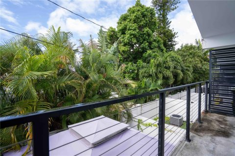 Снять в аренду квартиру в Форт-Лодердейл, Флорида 1 спальня, 55.74м2, № 2066785 - фото 9