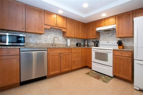 Condo in Sarasota, Florida, 2 bedrooms  № 1733992 - photo 29