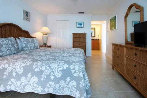Condo in Sarasota, Florida, 2 bedrooms  № 1733992 - photo 26
