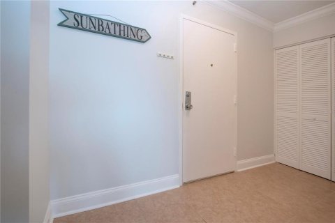 Condo in Sarasota, Florida, 2 bedrooms  № 1733992 - photo 11
