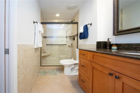 Condo in Sarasota, Florida, 2 bedrooms  № 1733992 - photo 22