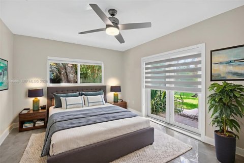 Casa en alquiler en South Miami, Florida, 4 dormitorios, 224.08 m2 № 1996746 - foto 24