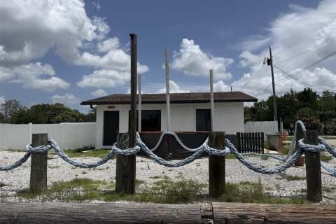 Commercial property in Weeki Wachee, Florida 78.04 sq.m. № 2198342 - photo 4