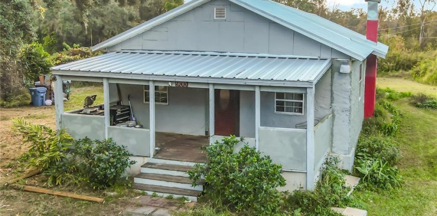 Villa ou maison à Haines City, Floride 5 chambres, 125.6 m2 № 2130187