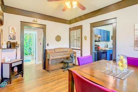 Villa ou maison à vendre à Haines City, Floride: 5 chambres, 125.6 m2 № 2130187 - photo 8