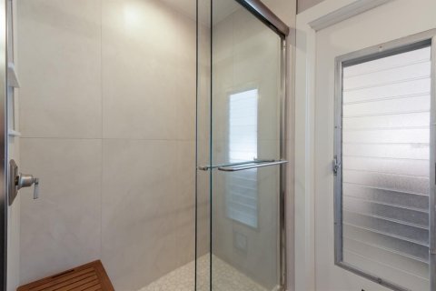 Купить виллу или дом в Холмс-Бич, Флорида 10 комнат, 185.43м2, № 1722607 - фото 20
