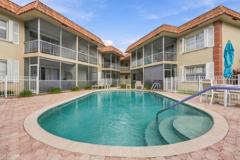 Copropriété à vendre à Pompano Beach, Floride: 1 chambre, 64.1 m2 № 2435457 - photo 27