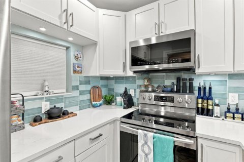 Copropriété à vendre à Pompano Beach, Floride: 1 chambre, 64.1 m2 № 2435457 - photo 5