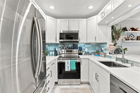 Copropriété à vendre à Pompano Beach, Floride: 1 chambre, 64.1 m2 № 2435457 - photo 3
