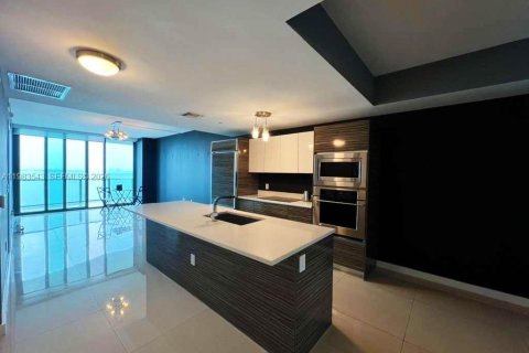 Купить кондоминиум в Майами, Флорида 2 спальни, 101.73м2, № 2048080 - фото 19