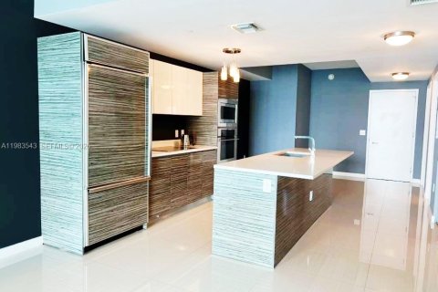 Купить кондоминиум в Майами, Флорида 2 спальни, 101.73м2, № 2048080 - фото 15