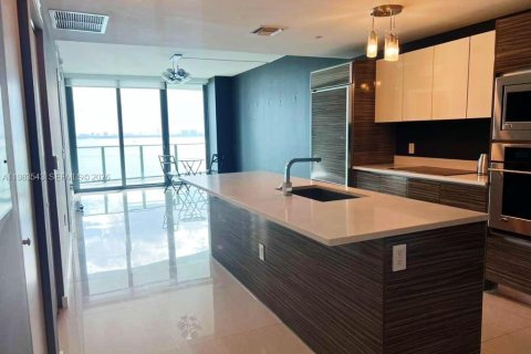 Купить кондоминиум в Майами, Флорида 2 спальни, 101.73м2, № 2048080 - фото 16