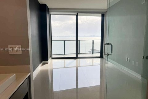 Купить кондоминиум в Майами, Флорида 2 спальни, 101.73м2, № 2048080 - фото 26