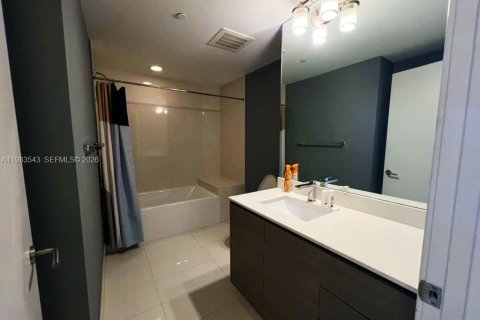 Купить кондоминиум в Майами, Флорида 2 спальни, 101.73м2, № 2048080 - фото 25