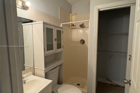 Купить таунхаус в Лодерхилл, Флорида 3 спальни, 78.87м2, № 1925049 - фото 16