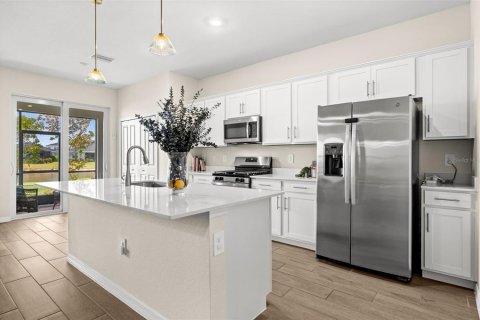 Villa ou maison à vendre à Punta Gorda, Floride: 5 chambres, 312.71 m2 № 2207597 - photo 4