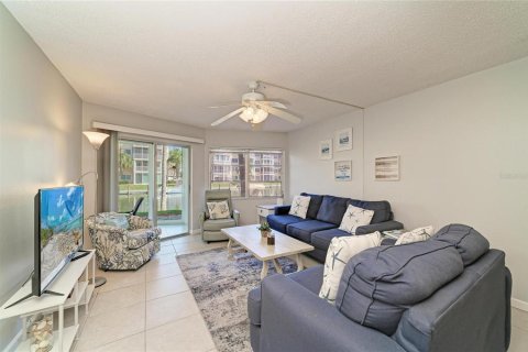 Condo in Sarasota, Florida, 1 bedroom № 2151805 - photo 23