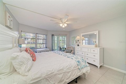 Condo in Sarasota, Florida, 1 bedroom № 2151805 - photo 29