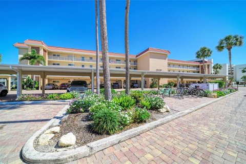 Condo in Sarasota, Florida, 1 bedroom № 2151805 - photo 6