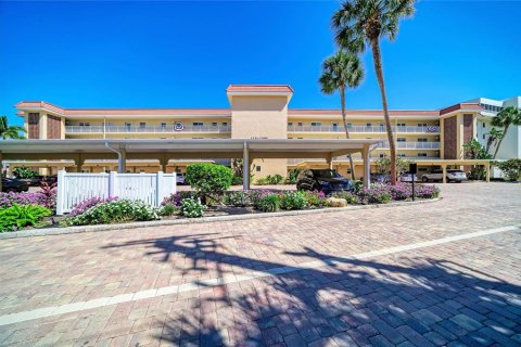 Condo in Sarasota, Florida, 1 bedroom № 2151805 - photo 7