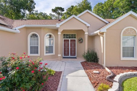 House in Ocala, Florida 3 bedrooms, 147.99 sq.m. № 1793915 - photo 2