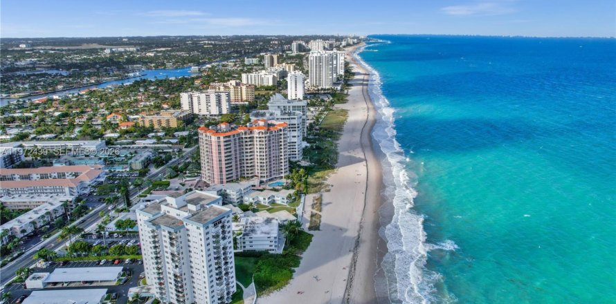 Condominio en Lauderdale-by-the-Sea, Florida, 2 dormitorios  № 2033385