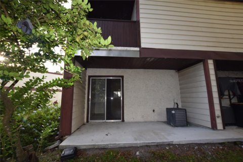 Condo in Orlando, Florida, 1 bedroom  № 2379770 - photo 3