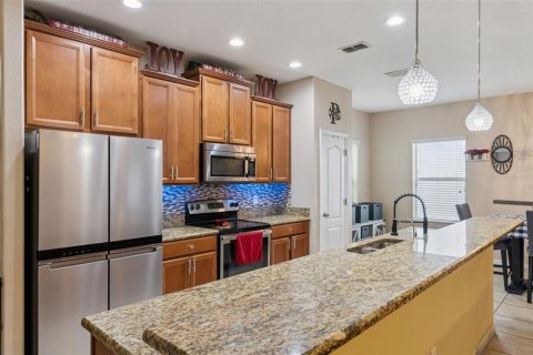 House in Apopka, Florida 3 bedrooms, 178.37 sq.m. № 2106836 - photo 17