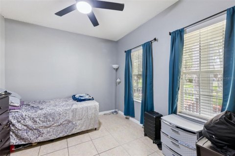 House in Apopka, Florida 3 bedrooms, 178.37 sq.m. № 2106836 - photo 23