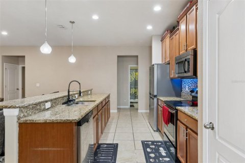 House in Apopka, Florida 3 bedrooms, 178.37 sq.m. № 2106836 - photo 14