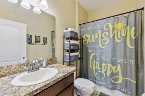 House in Apopka, Florida 3 bedrooms, 178.37 sq.m. № 2106836 - photo 26