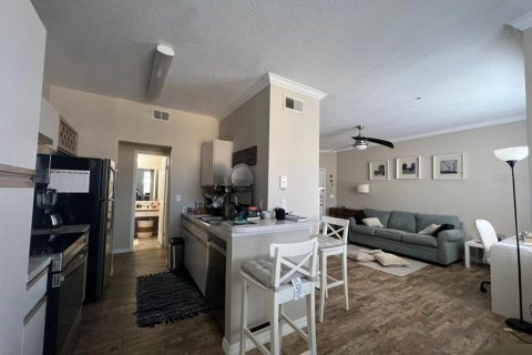 Condo in Orlando, Florida, 1 bedroom  № 2202822 - photo 2