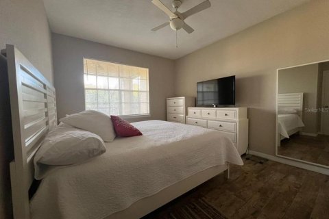 Condo in Orlando, Florida, 1 bedroom  № 2202822 - photo 7