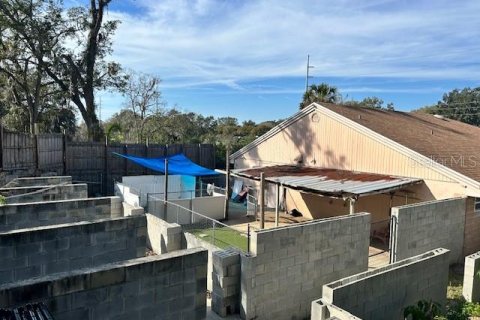 Commercial property in Apopka, Florida 239.69 sq.m. № 2098328 - photo 12