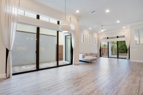 Villa ou maison à vendre à Orlando, Floride: 4 chambres, 363.34 m2 № 2151361 - photo 13