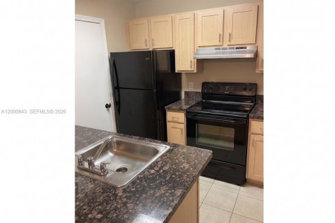 Condo in Pompano Beach, Florida, 1 bedroom  № 2065471 - photo 7