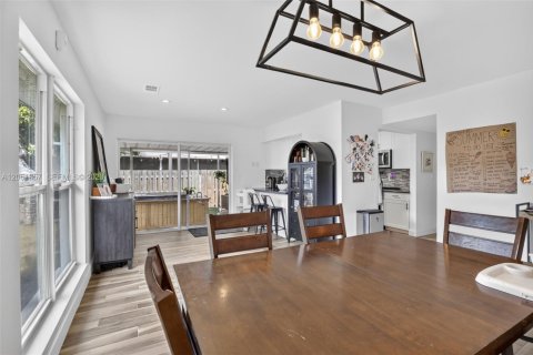 Casa en venta en Sunrise, Florida, 4 dormitorios, 182.09 m2 № 2247287 - foto 14