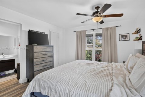 Casa en venta en Sunrise, Florida, 4 dormitorios, 182.09 m2 № 2247287 - foto 21