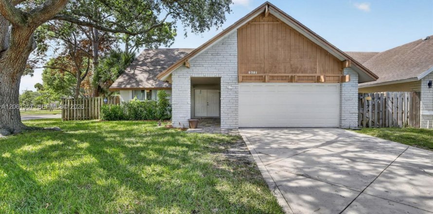 Casa en Sunrise, Florida 4 dormitorios, 182.09 m2 № 2247287