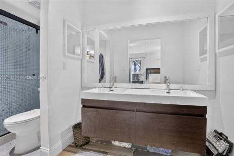 Casa en venta en Sunrise, Florida, 4 dormitorios, 182.09 m2 № 2247287 - foto 23