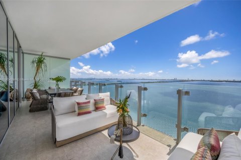 Condo in Miami, Florida, 3 bedrooms  № 1965865