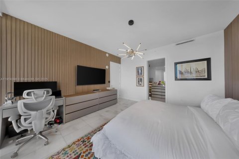 Copropriété à louer à Miami, Floride: 3 chambres, 198.9 m2 № 1965865 - photo 18