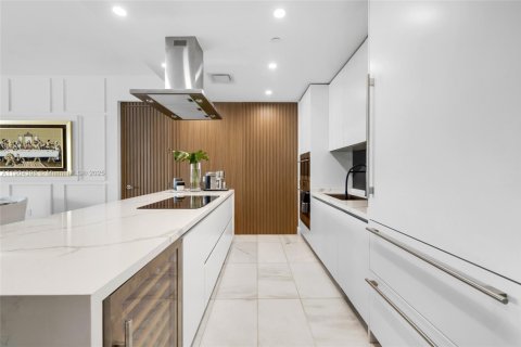 Copropriété à louer à Miami, Floride: 3 chambres, 198.9 m2 № 1965865 - photo 10